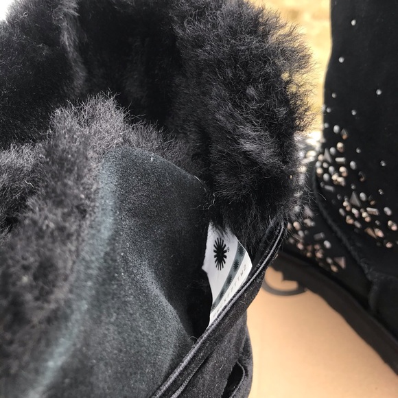 UGG Classic Galaxy Bling Short - Picture 7 of 7